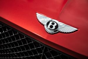 Bentley Continental GT Convertible First Edition Rainbow Hero 2020 года  (UK)